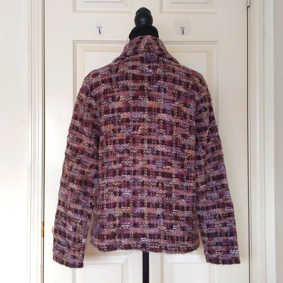 Wool and Acrylic Multicolor and Pattern Sweater Jacket. - Picture 2 of 5
